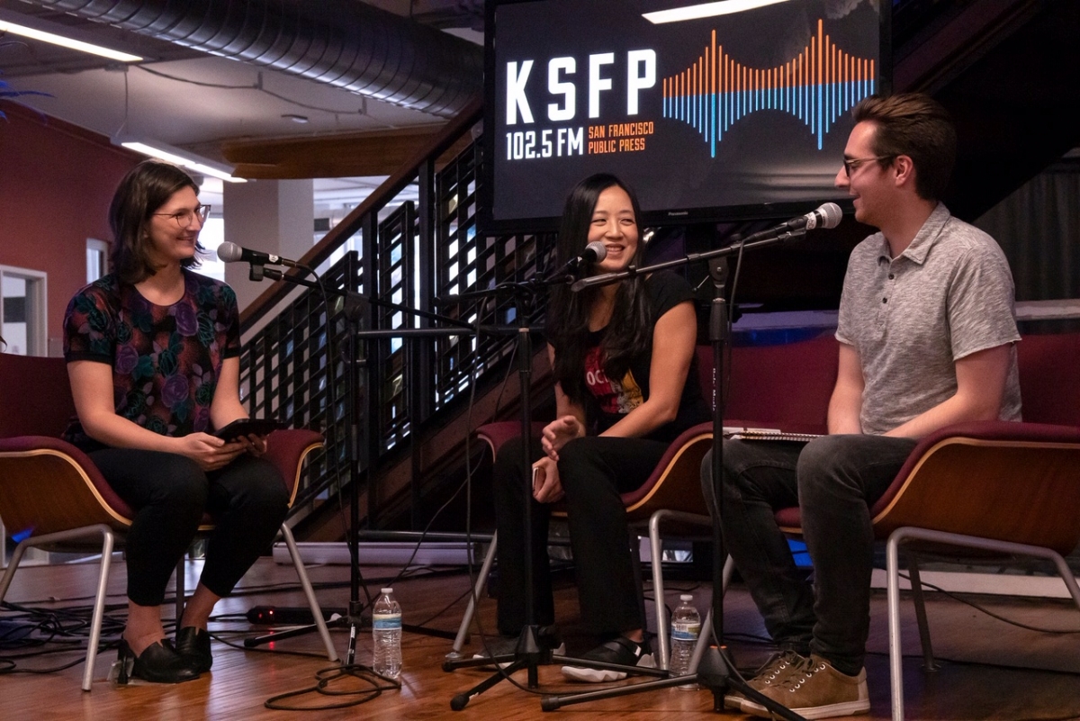 Laura Wenus interviews Eugenia Chien and Peter Clarke of Muni Diaries during the KSFP and “Civic” launch event at the Impact Hub in San Francisco on Aug. 19, 2019. Photo by Yesica Prado / San Francisco Public Press