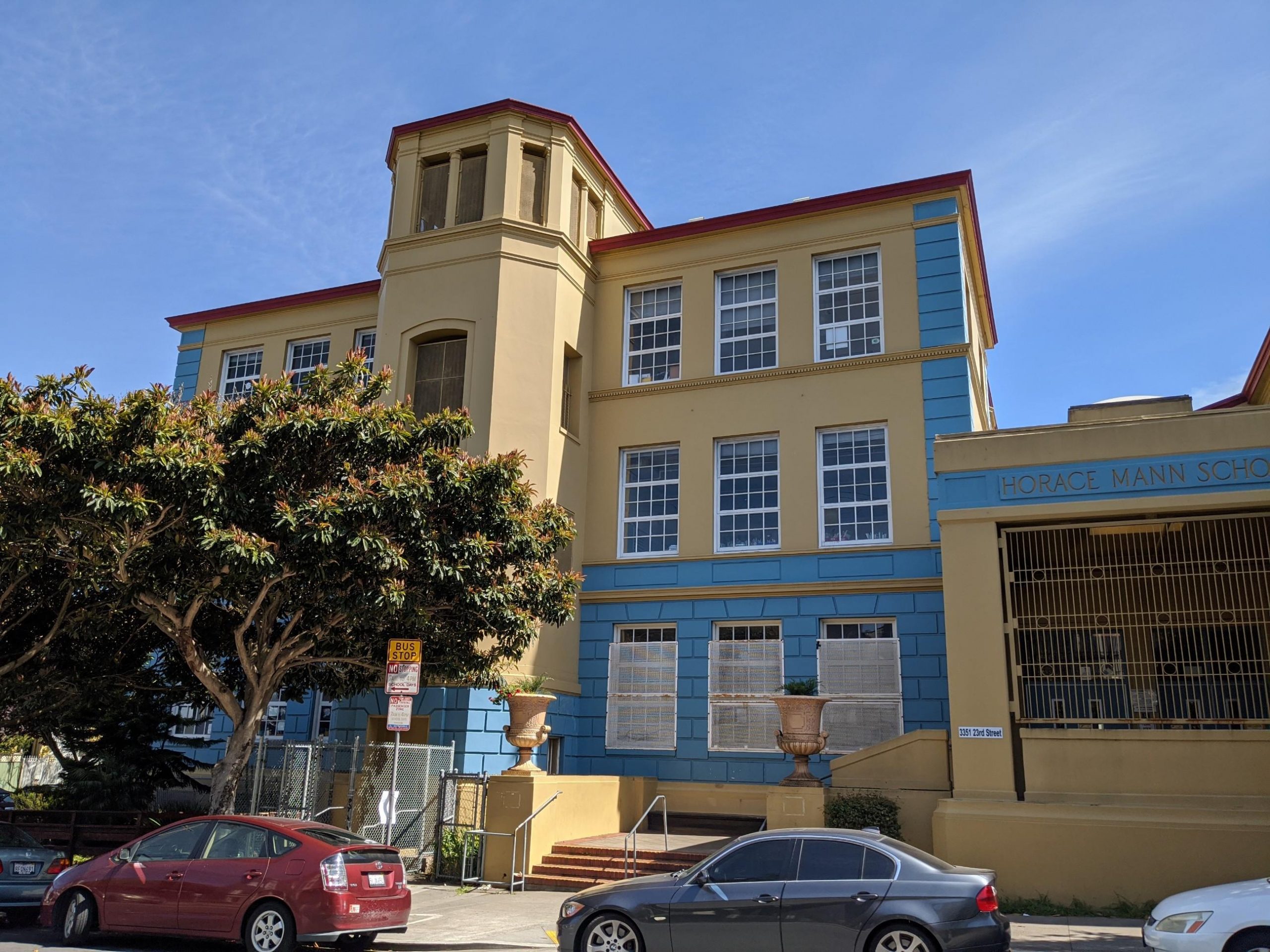 Buena Vista Horace Mann school is the site of a San Francisco school district program that provides temporary shelter for homeless students and their families. It also offers meals and instruction while the city’s shelter-in-place order is in force. Norman Clevenger / San Francisco Public Press